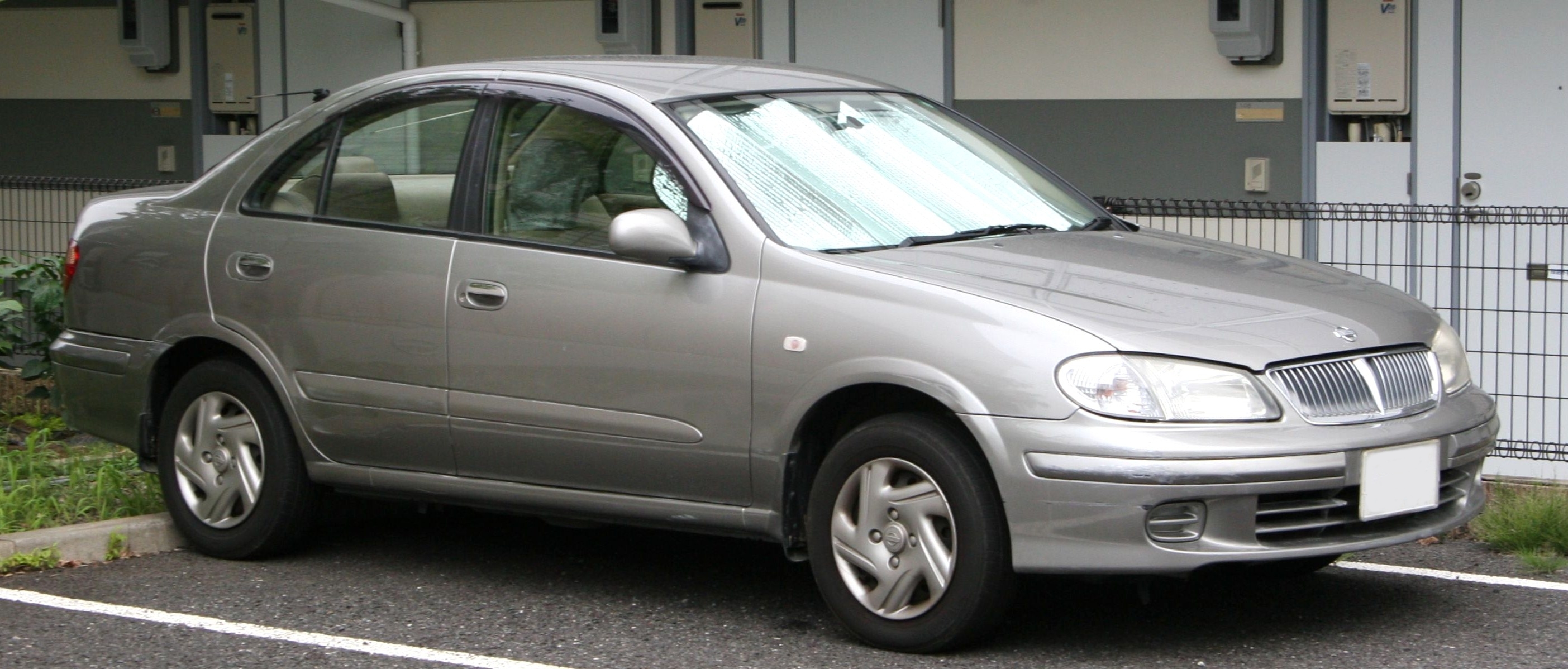 Nissan Bluebird Sylphy I (G10) 2000 - 2005 Sedan #5