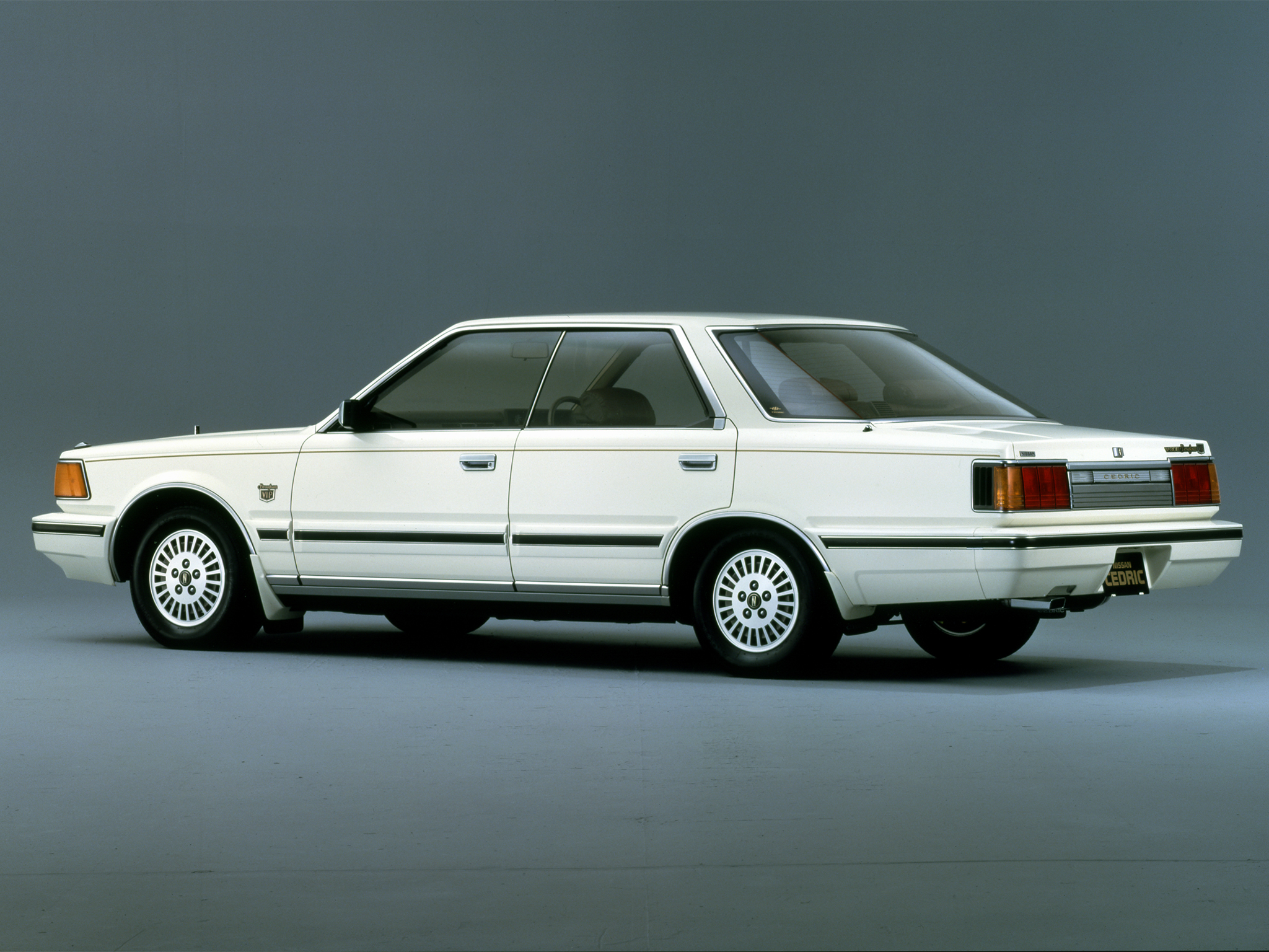 Nissan Cedric VI (Y30) 1983 - 1999 Sedan #2