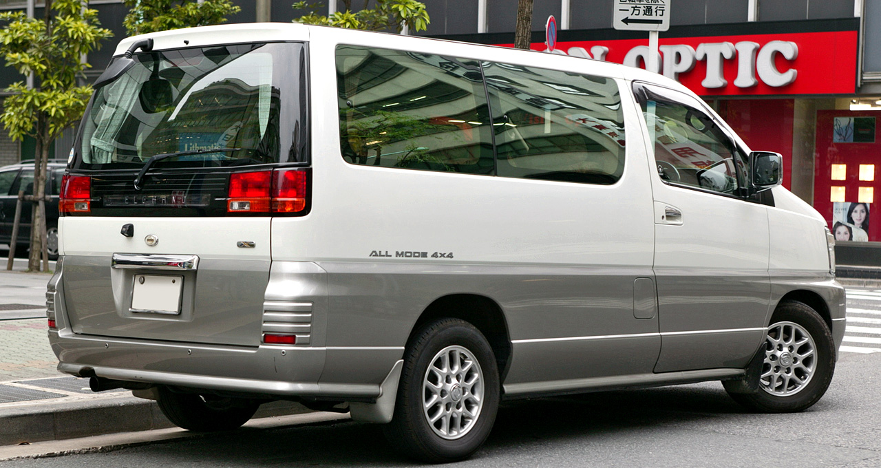 Nissan Elgrand I (E50) 1997 - 2002 Minivan #7