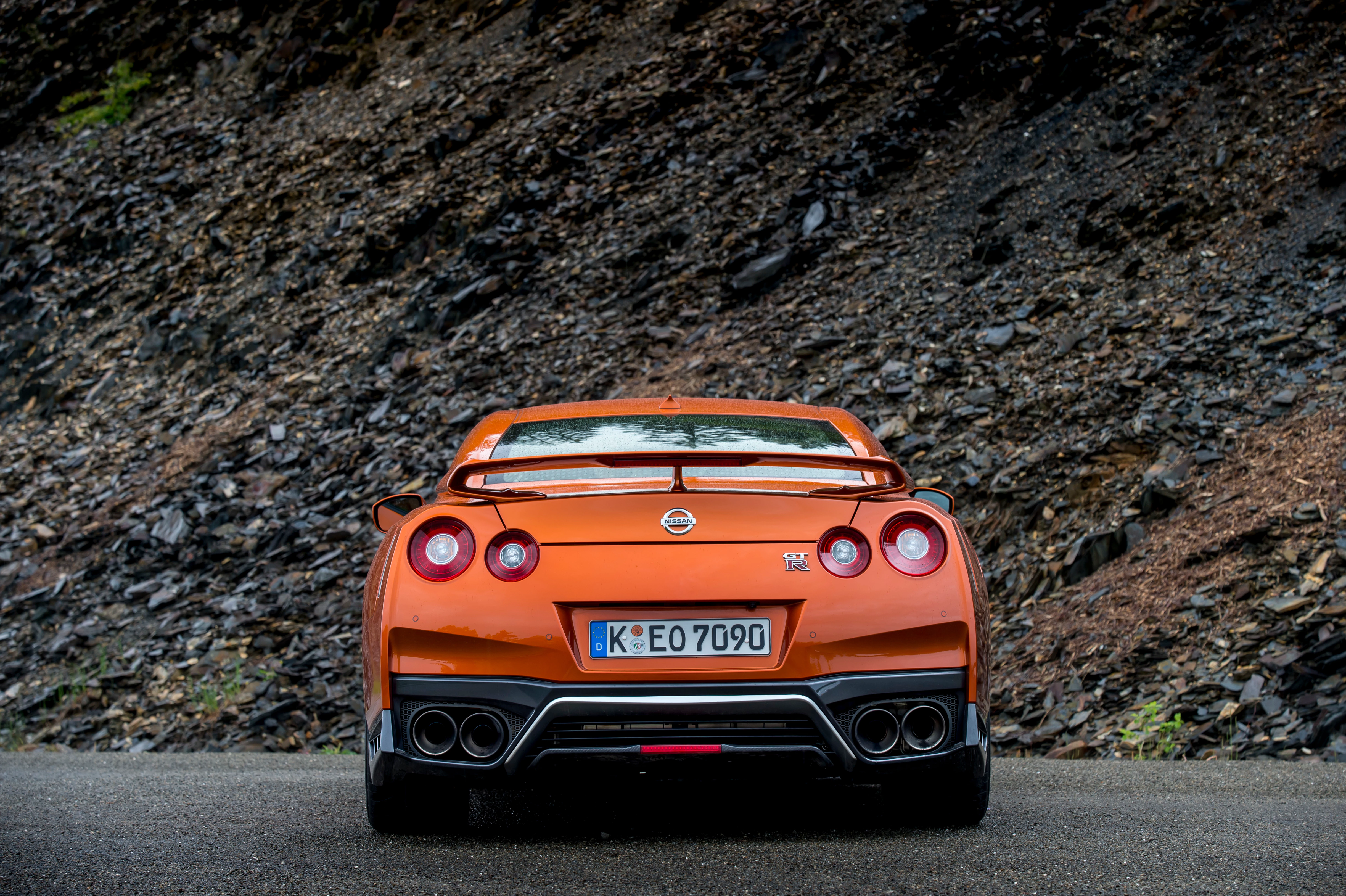 Nissan GT-R I Restyling 1 2010 - 2013 Coupe #2