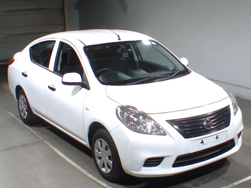 Nissan Latio I (N17) 2012 - 2014 Sedan #4