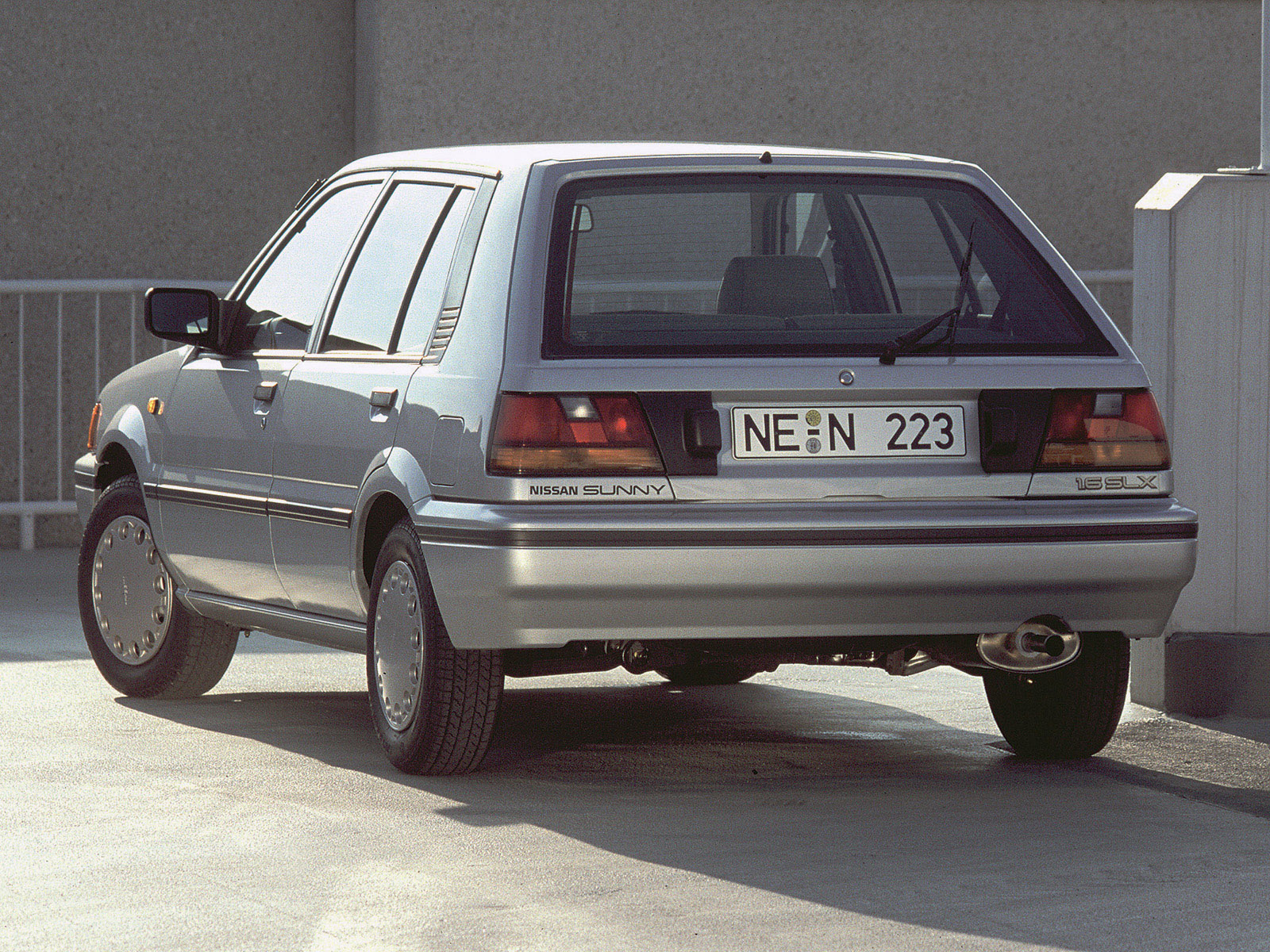 Nissan Sunny N13 1986 - 1991 Sedan #4
