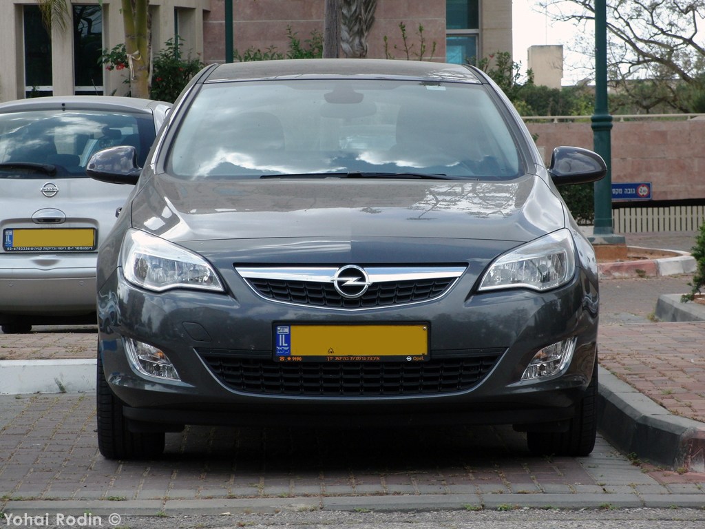 Opel Astra J Restyling 2012 - now Sedan #1