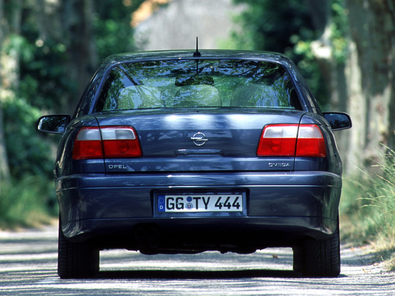 Opel Omega B Restyling 1999 - 2003 Sedan #1