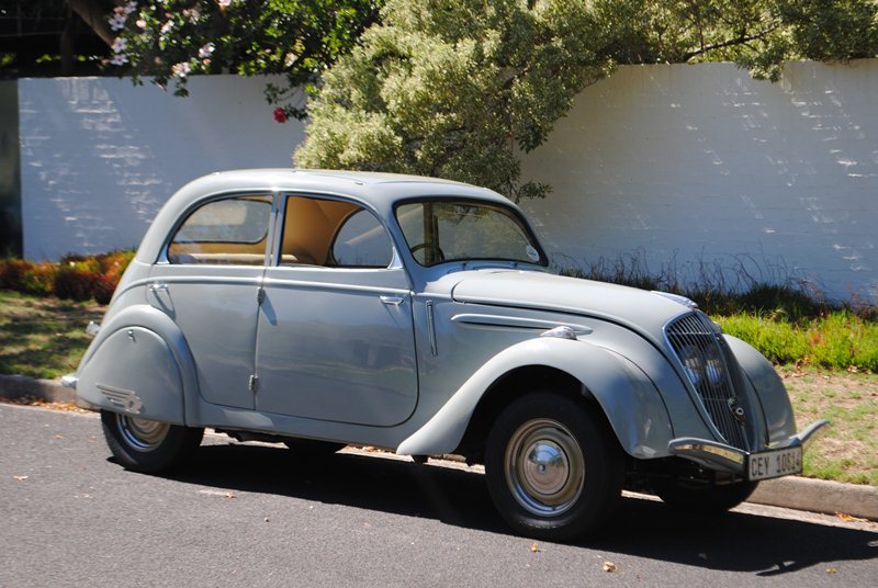Peugeot 202 1938 - 1948 Sedan #2