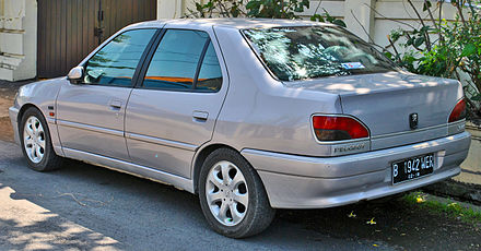 Peugeot 306 1993 - 2002 Sedan #7