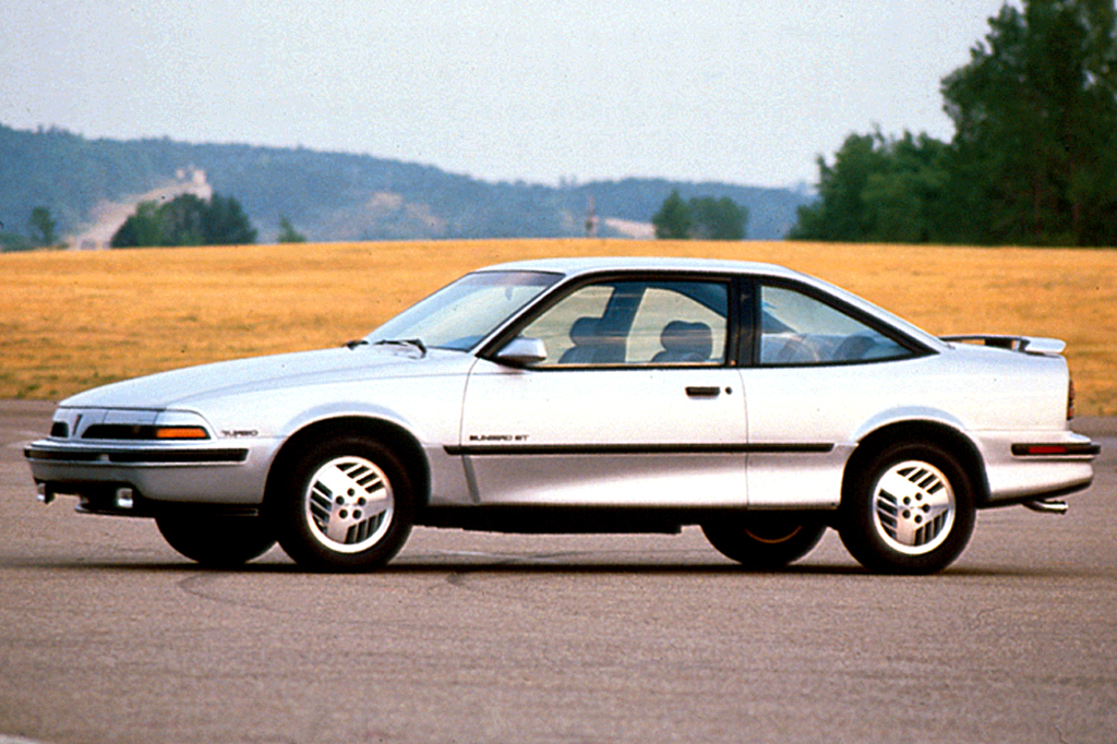 Pontiac Sunbird III 1988 - 1994 Sedan #6