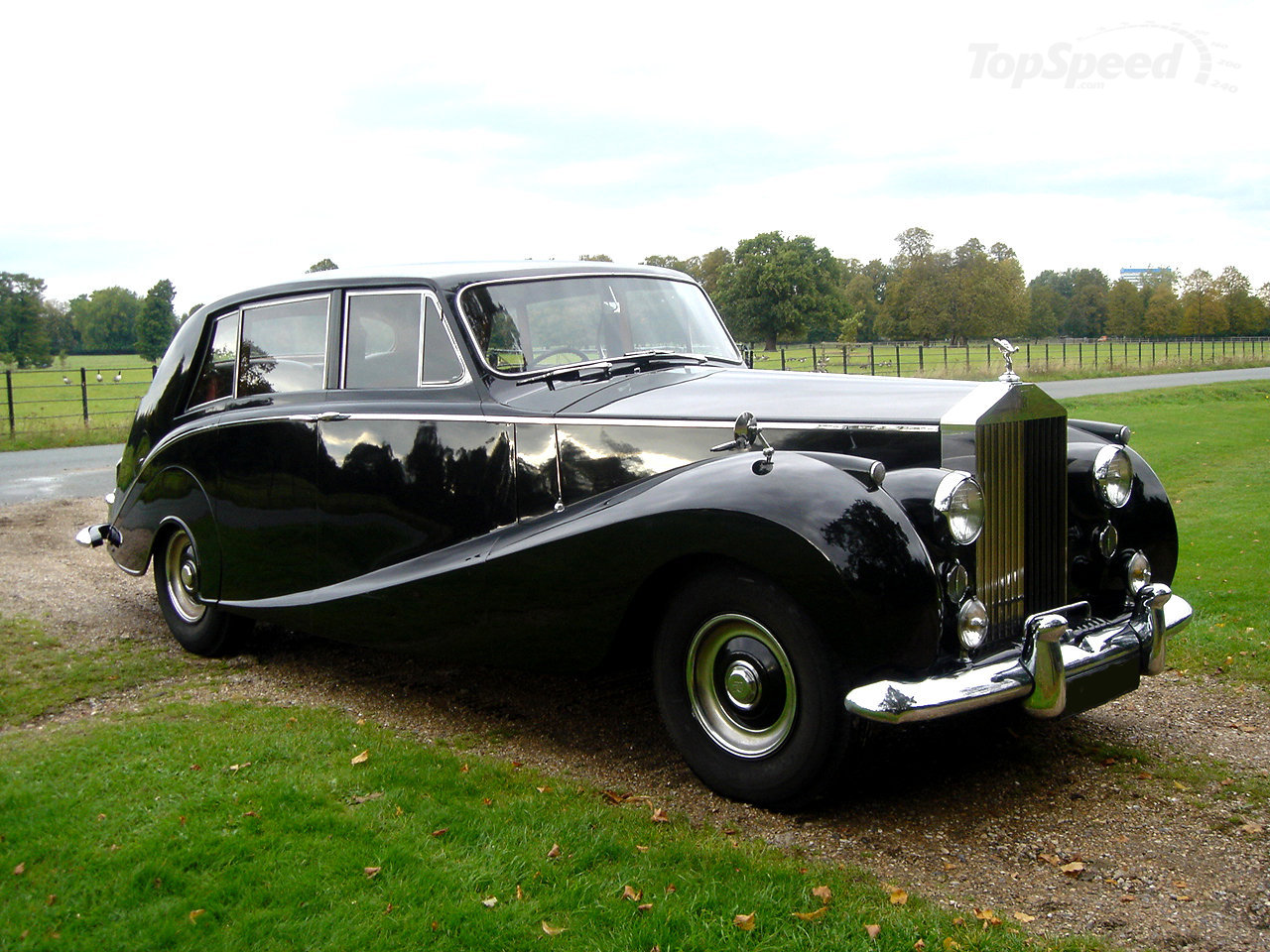 Rolls-Royce Silver Wraith 1946 - 1959 Sedan #2