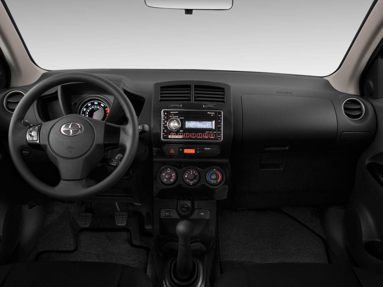 Scion xD 2008 - 2014 Hatchback 5 door #4