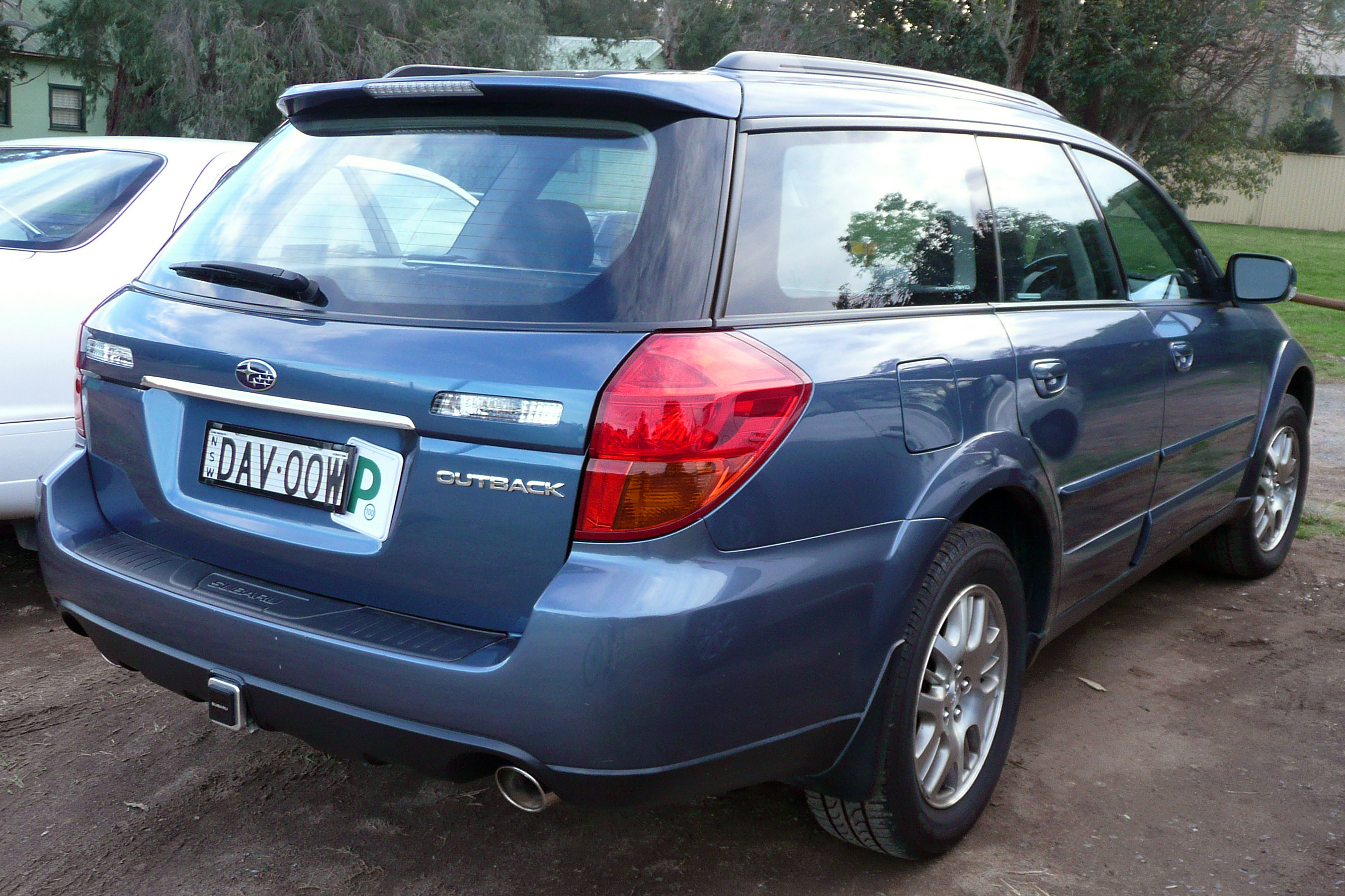 Subaru Outback III 2003 - 2006 Station wagon 5 door #2