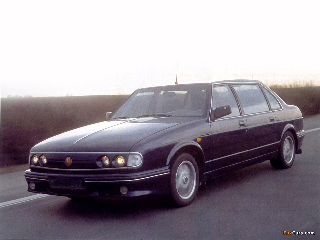Tatra T700 1996 - 1999 Sedan #3
