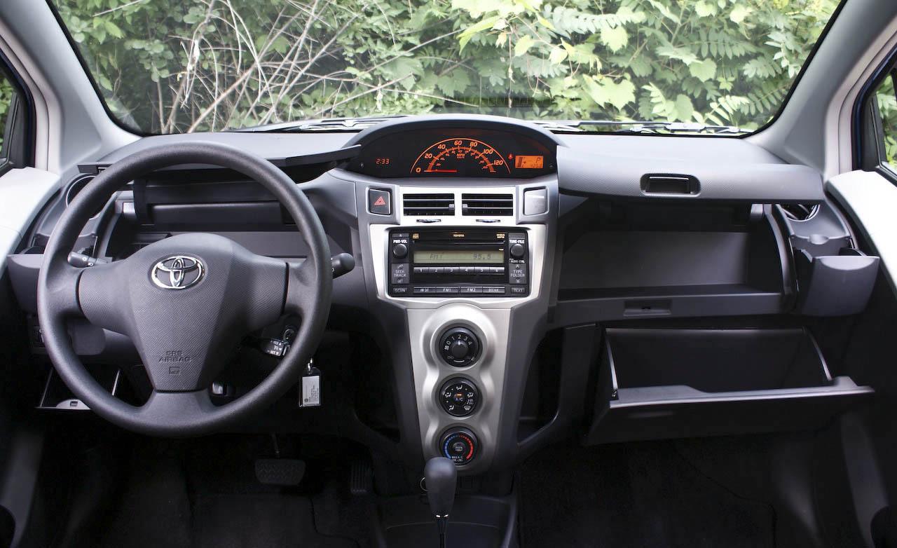 Toyota Aygo I Restyling 2009 - 2012 Hatchback 3 door #2
