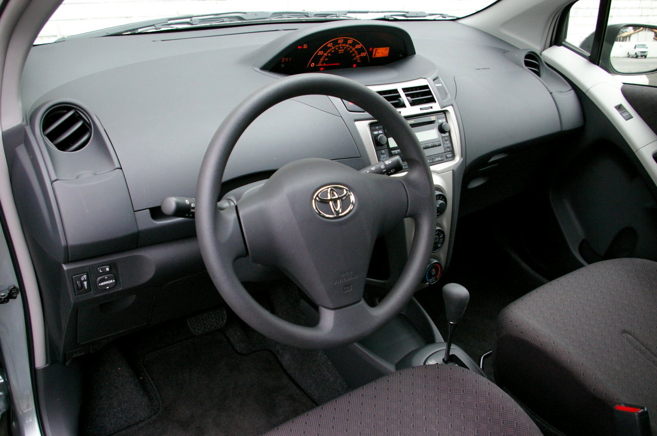 Toyota Aygo I 2005 - 2009 Hatchback 3 door #8
