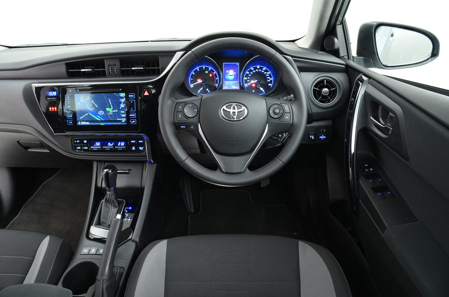 Toyota Auris II Restyling 2015 - now Hatchback 5 door #3