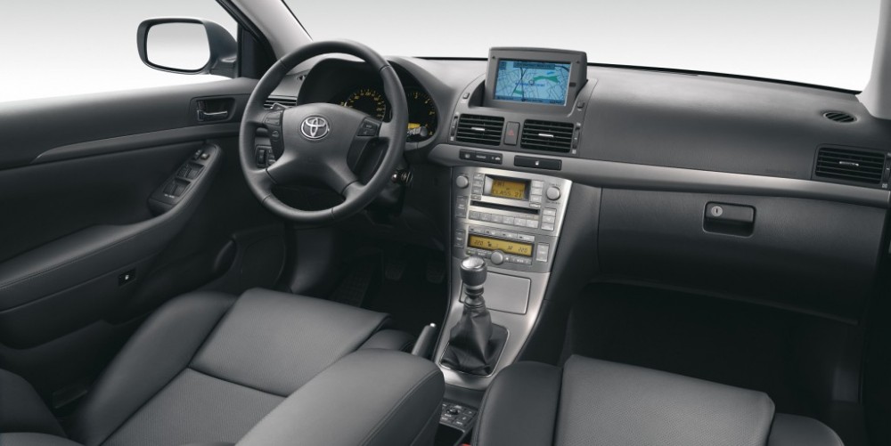Toyota Avensis II 2003 - 2006 Sedan #6