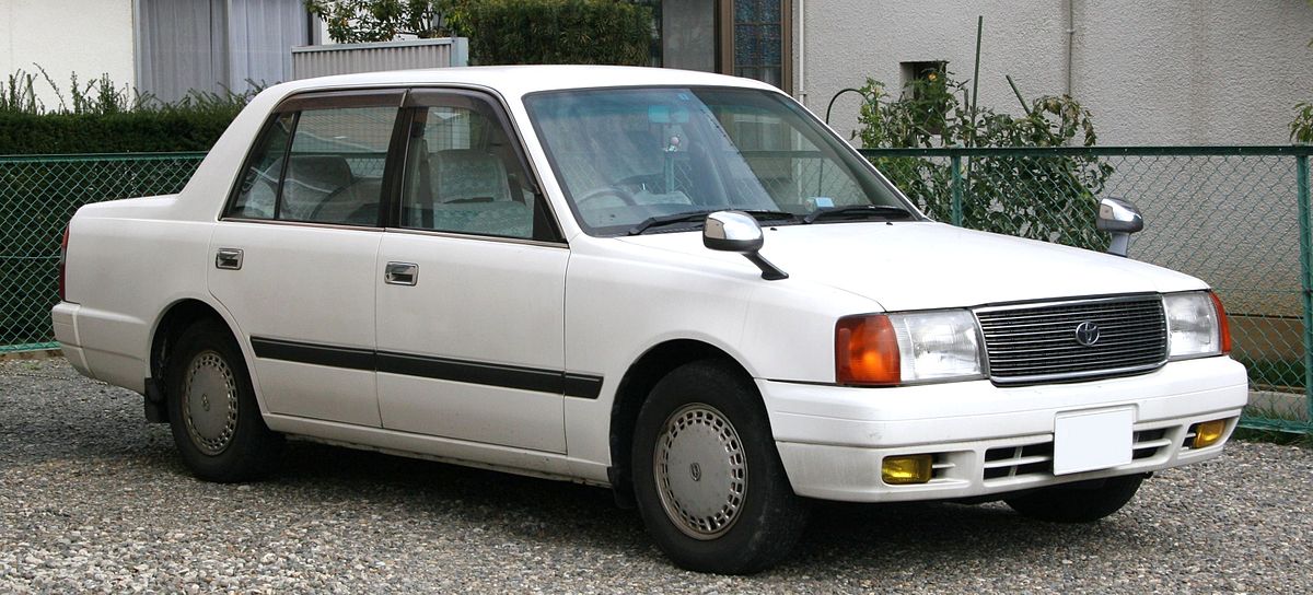 Toyota Crown X (S150) 1995 - 2001 Station wagon 5 door #2