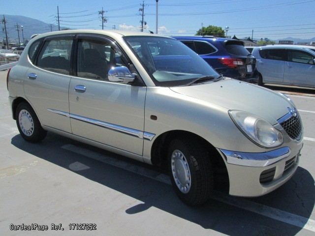 Toyota Duet 1998 - 2004 Hatchback 5 door #1