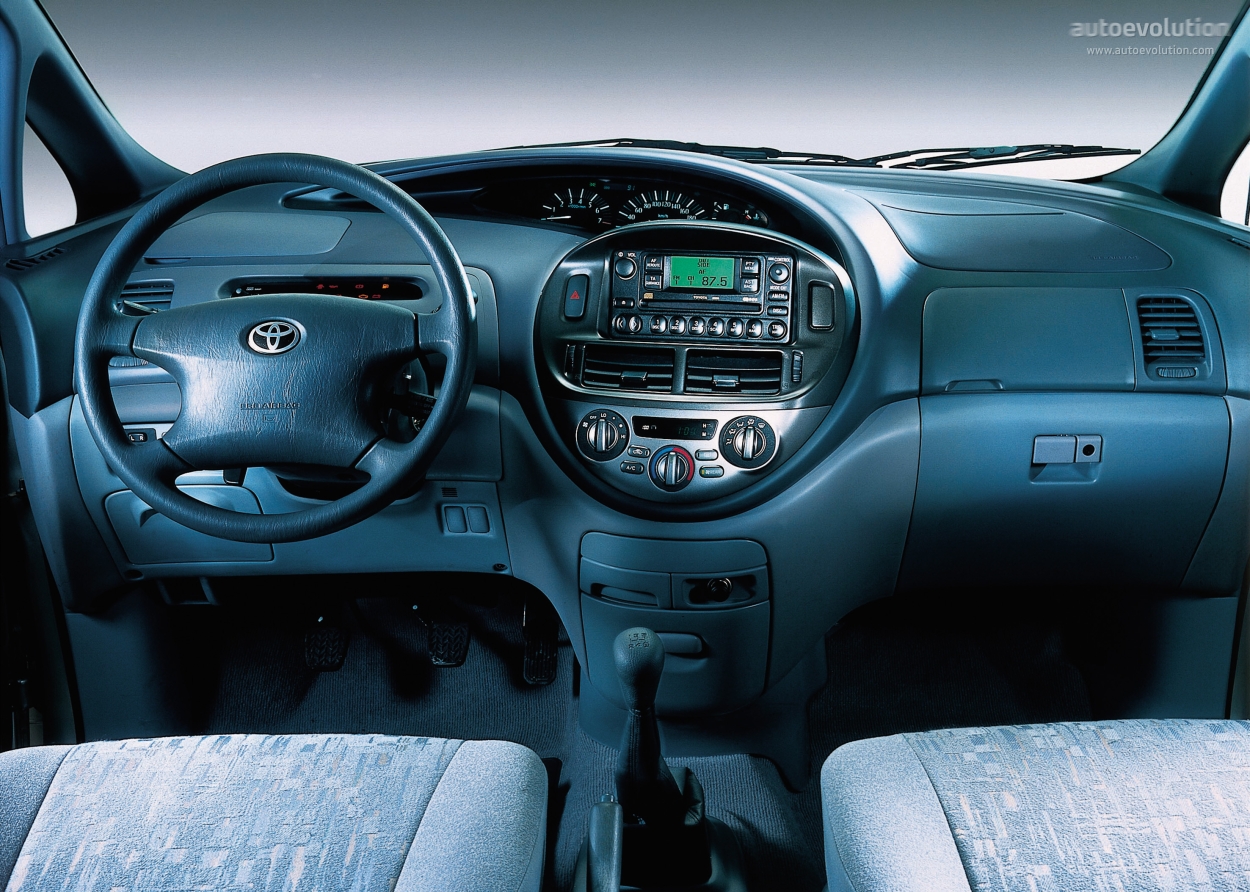 Toyota Estima II 2000 - 2003 Minivan #5