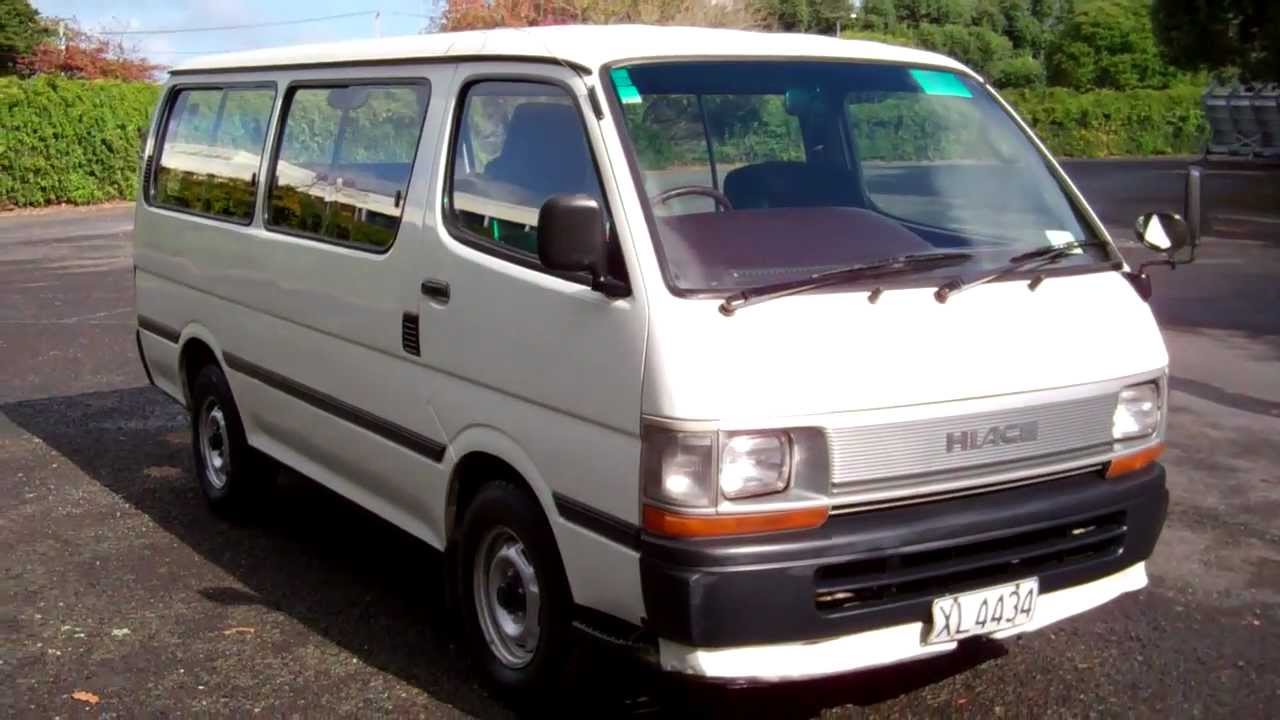 Toyota Granvia 1995 - 2002 Minivan #4