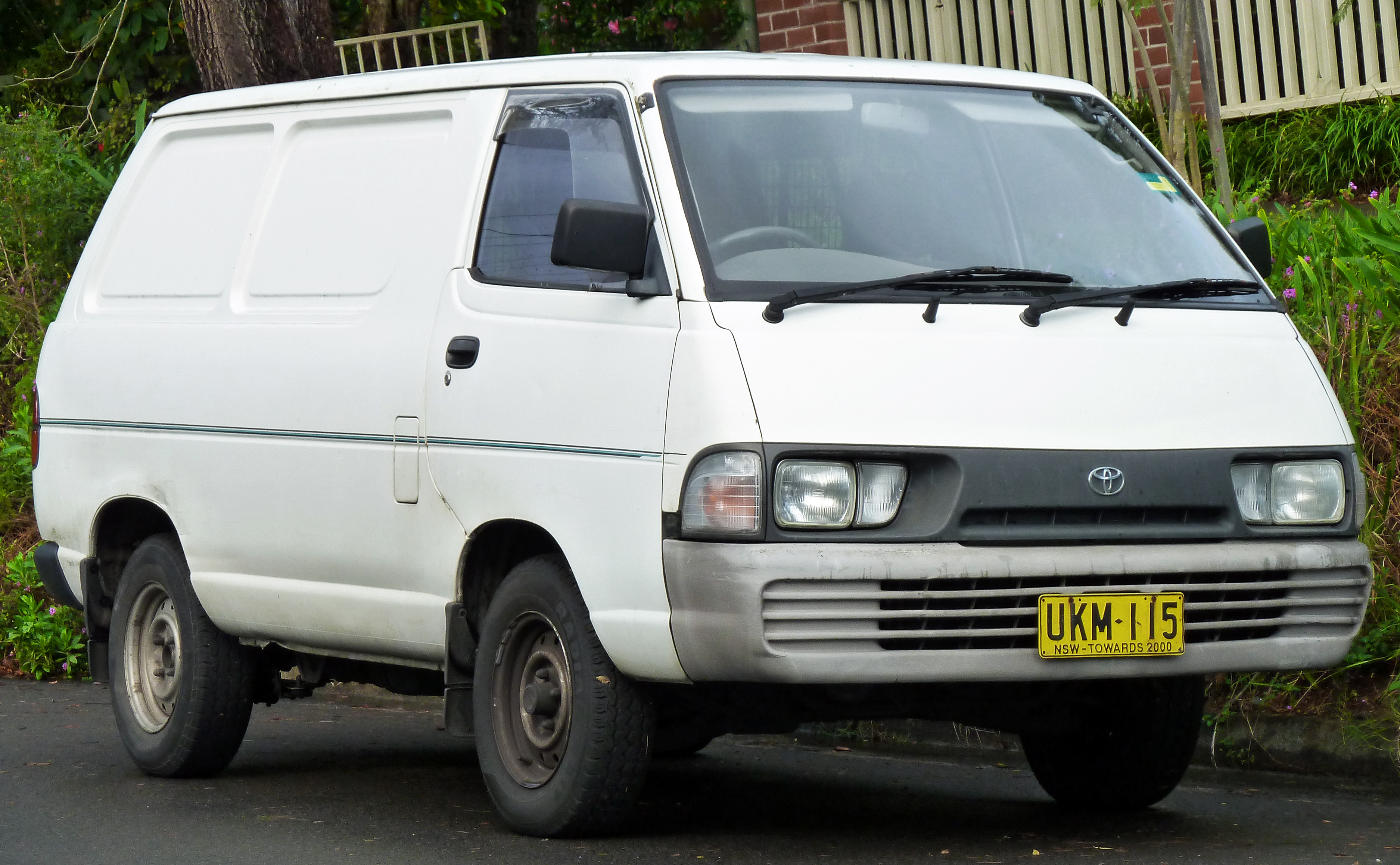 Toyota LiteAce IV 1992 - 1996 Minivan #2