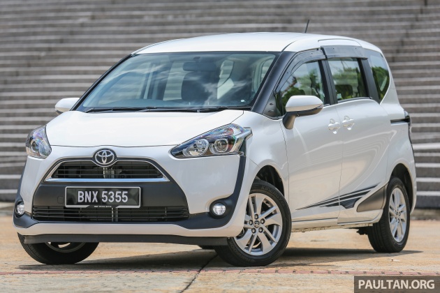 Toyota Sienta I Restyling 2 2011 - 2015 Compact MPV #2