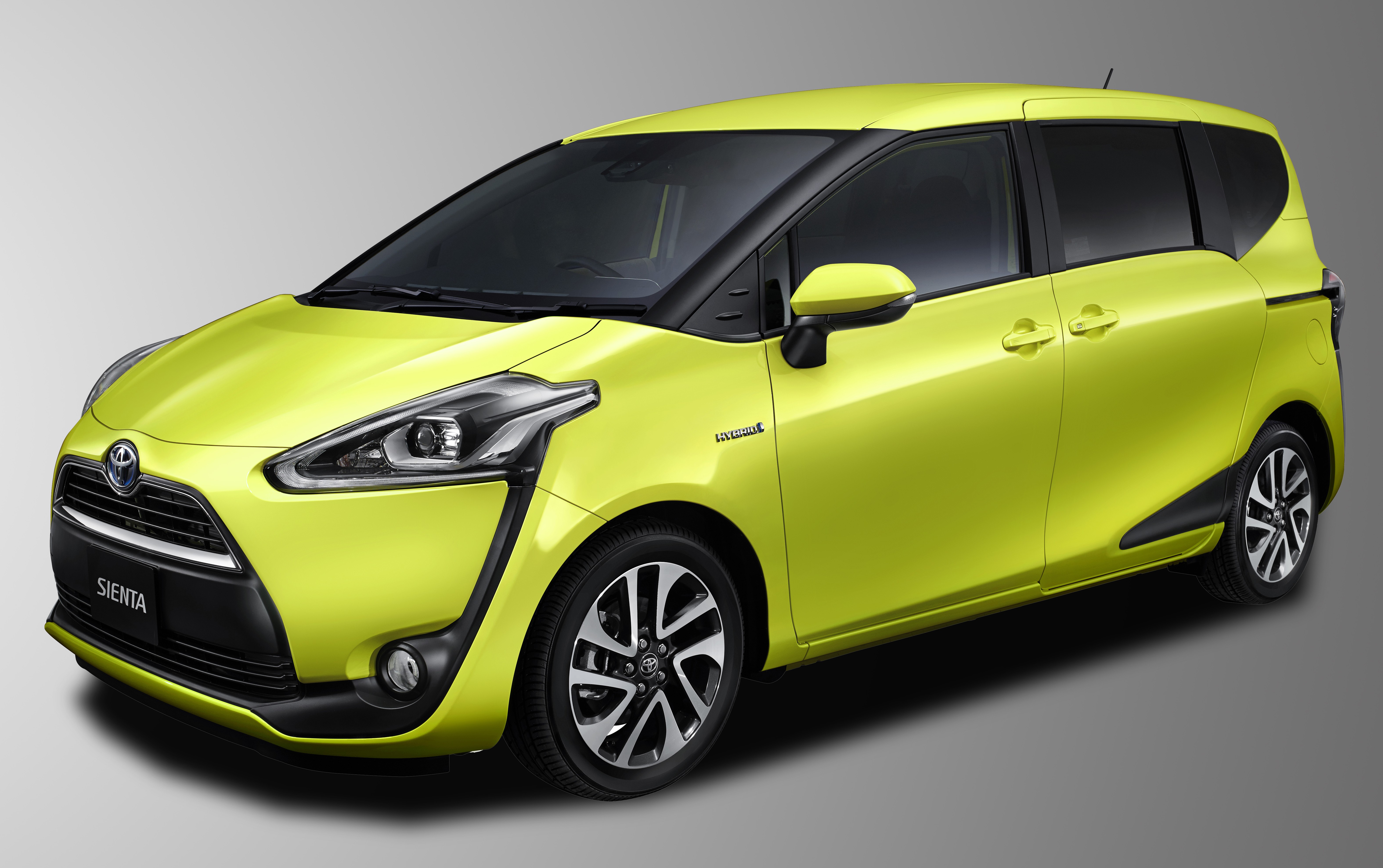 Toyota Sienta I Restyling 2 2011 - 2015 Compact MPV #1