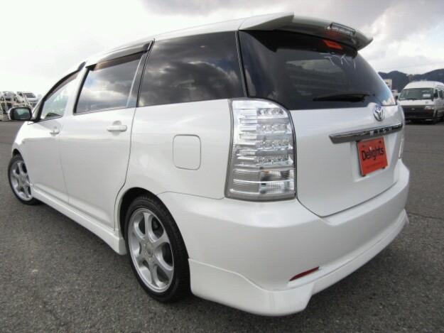 Toyota Wish II Restyling 2012 - now Minivan #4