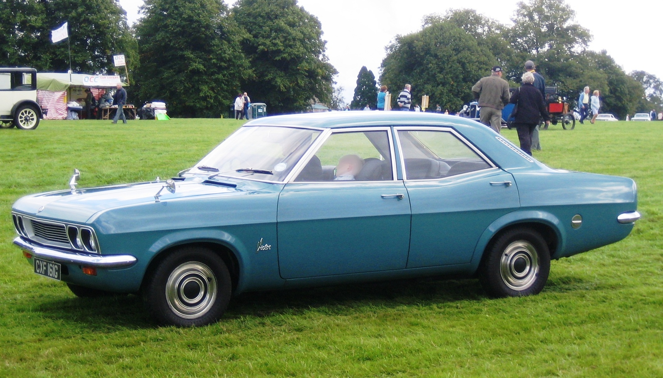 Vauxhall Victor FE 1972 - 1978 Sedan #3