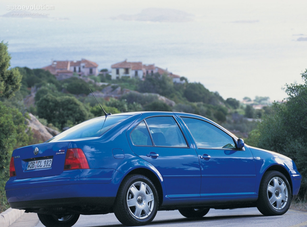 Volkswagen Bora 1998 - 2005 Sedan #7