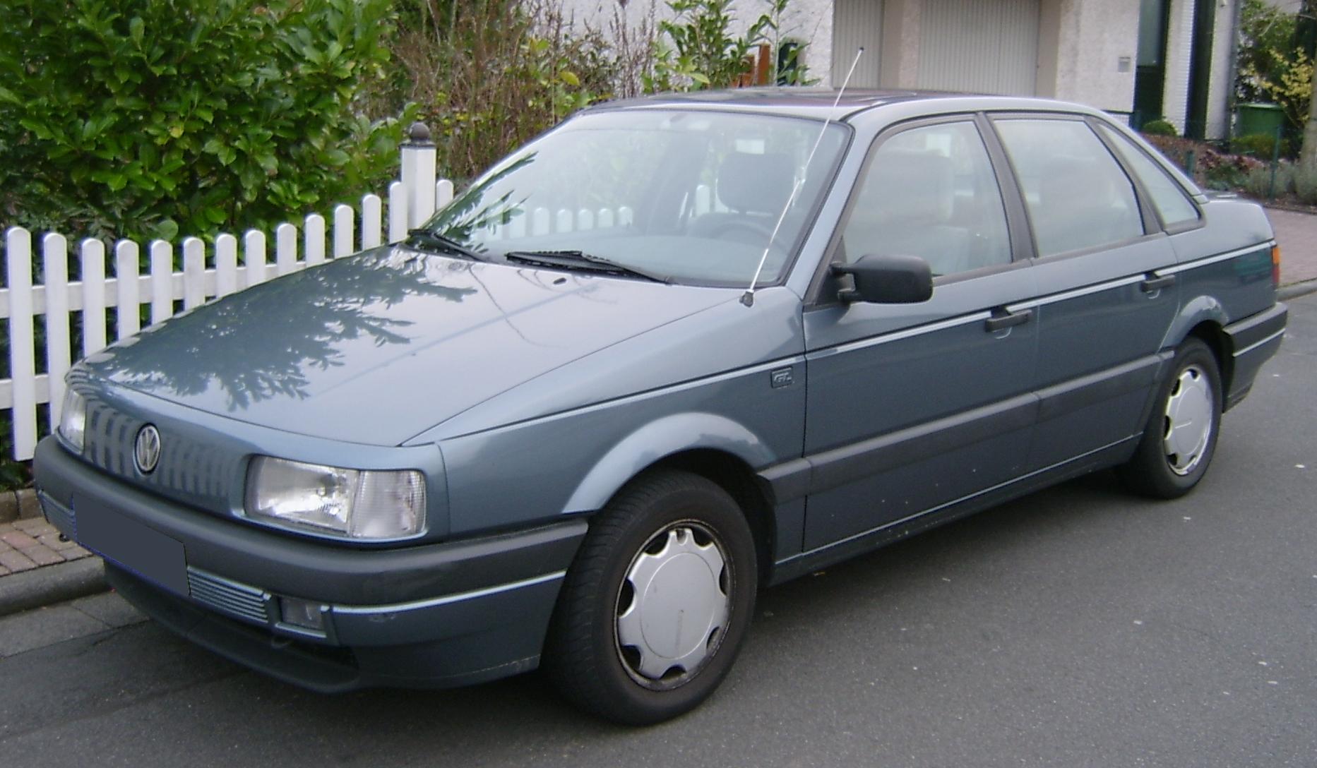 Volkswagen Passat B3 1988 - 1993 Sedan #1