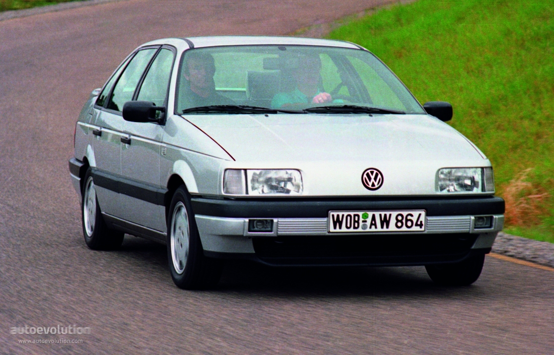 Volkswagen Passat B3 1988 - 1993 Sedan #6