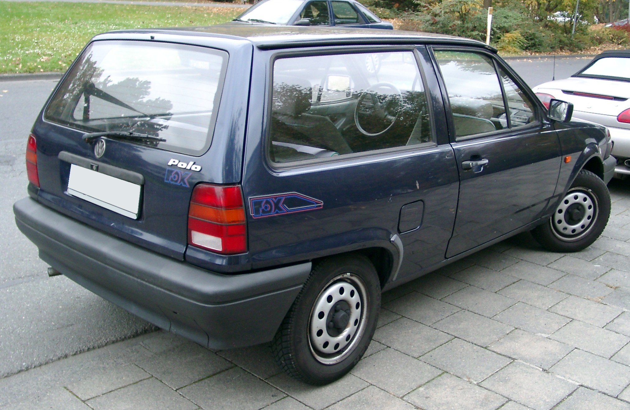 Volkswagen Polo II Restyling 1990 - 1994 Hatchback 3 door #3