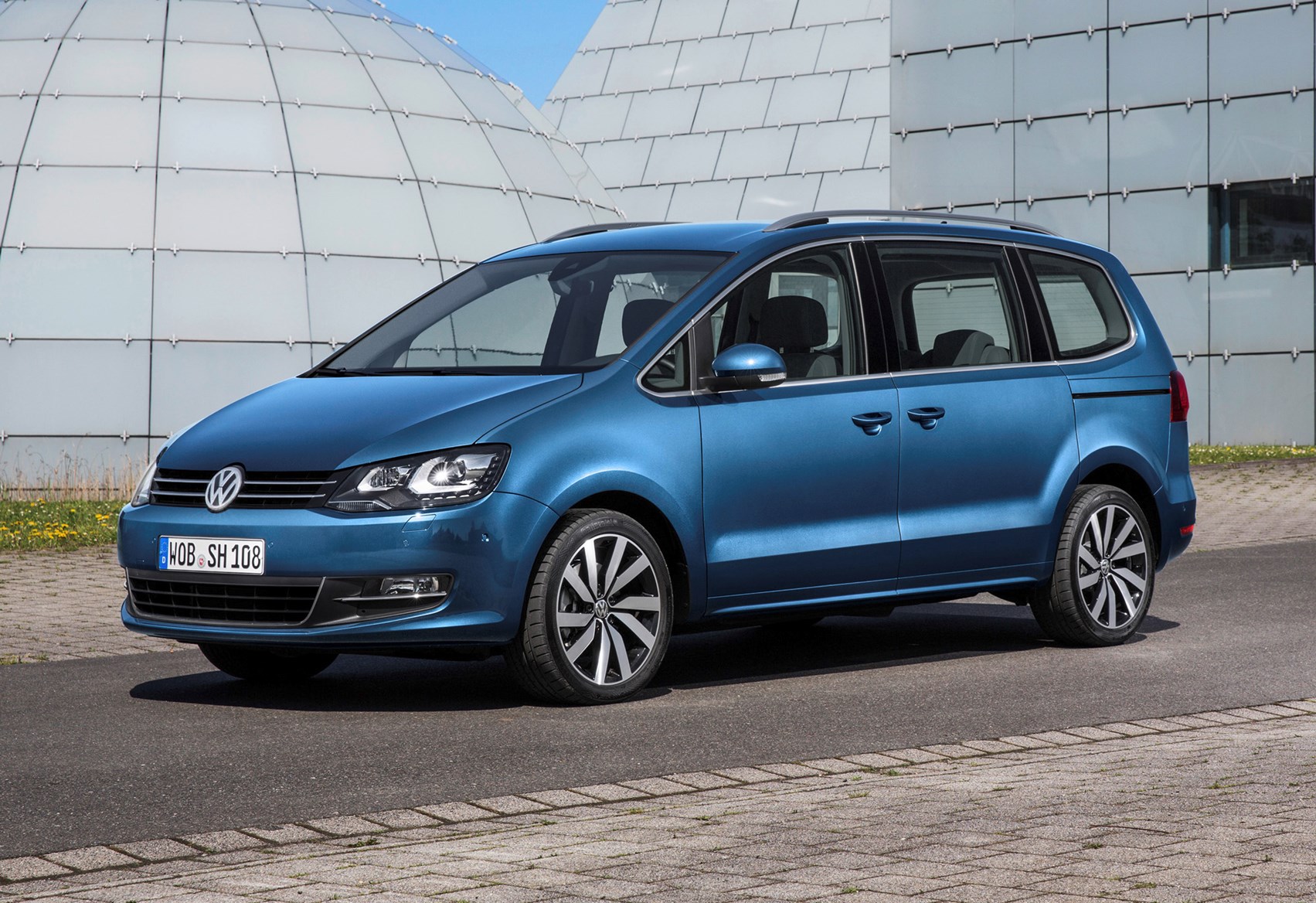 Volkswagen Sharan II 2010 2015 Minivan OUTSTANDING CARS