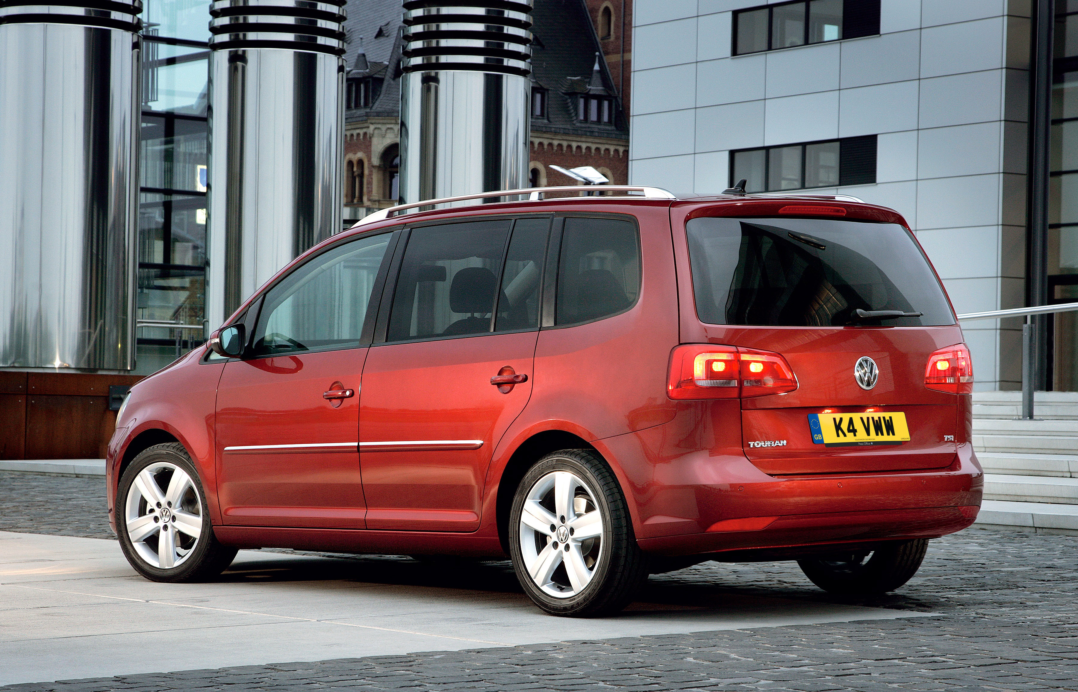 Volkswagen Touran I Restyling 2006 - 2010 Compact MPV #3