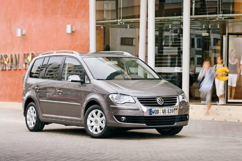 Volkswagen Touran I Restyling 2006 - 2010 Compact MPV #2
