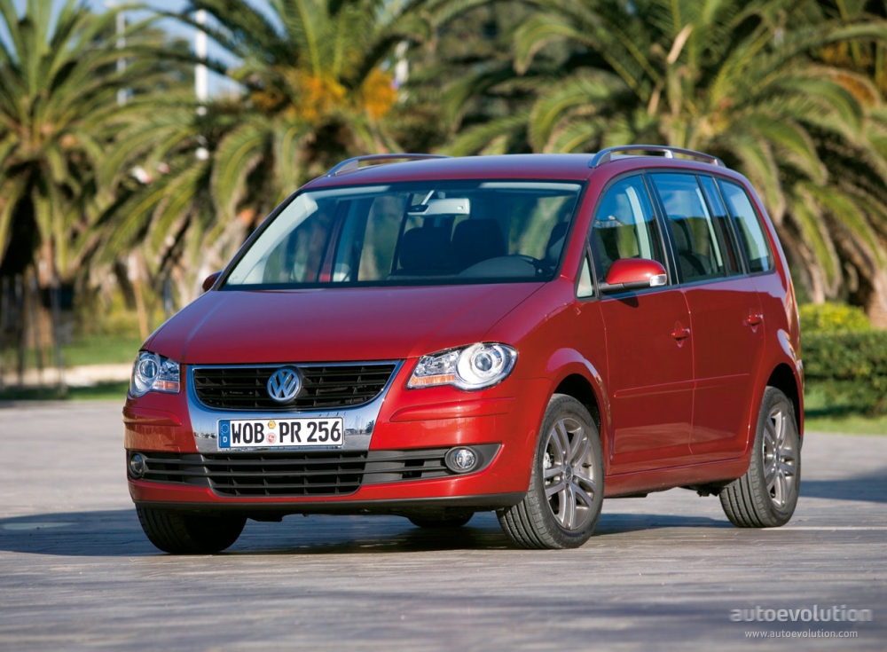 Volkswagen Touran I Restyling 2006 - 2010 Compact MPV #6