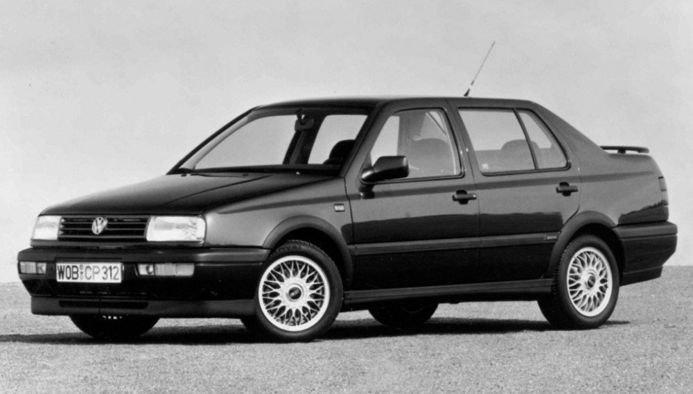 Volkswagen Vento 1992 - 1998 Sedan #8