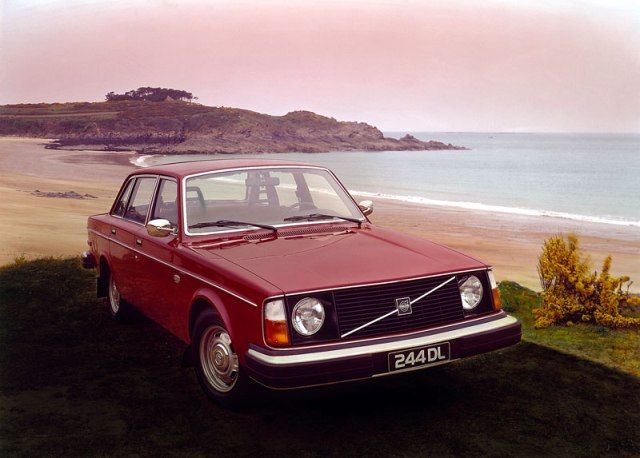 Volvo 140 Series 1966 - 1975 Sedan #4