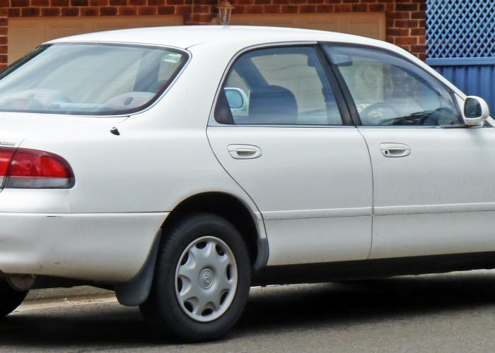 Mazda Cronos
